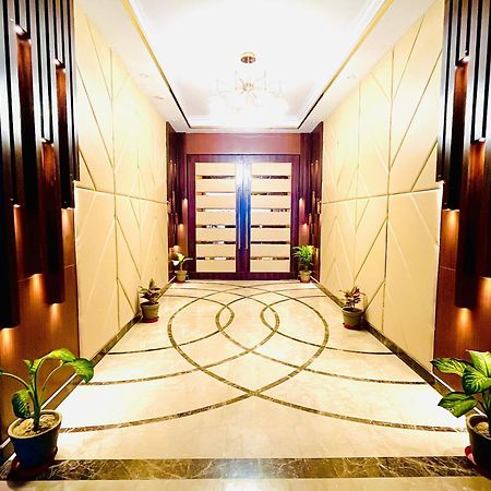 Hotel Ekas Lucknow Ngoại thất bức ảnh